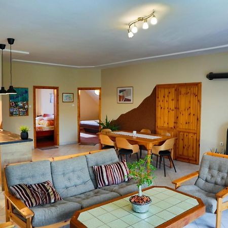 Apartman Fuzfa Balatonmariafurdo Exterior photo